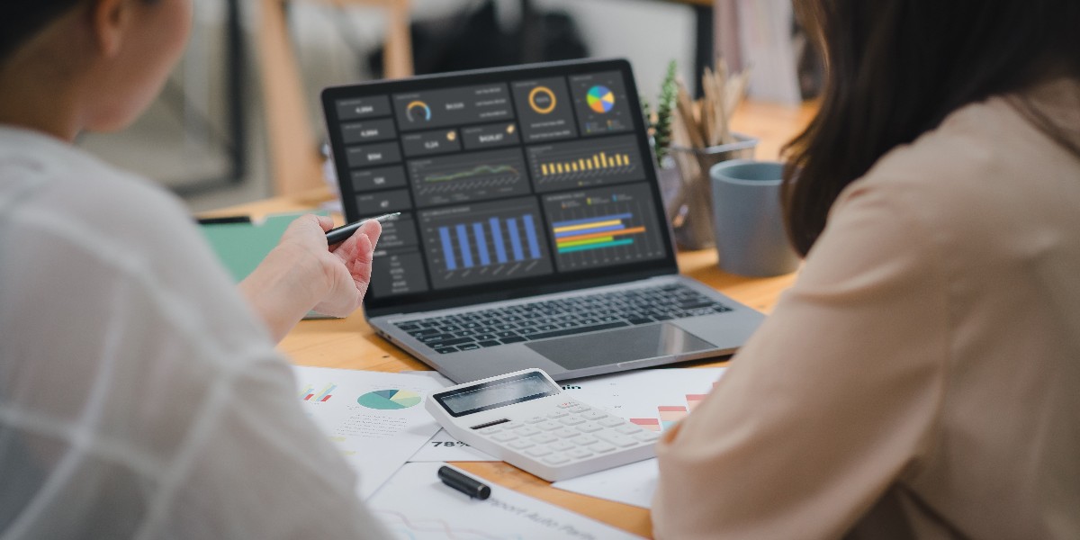 Como nossa equipe de serviços de marketing usa os dados para melhorar as campanhas de marketing